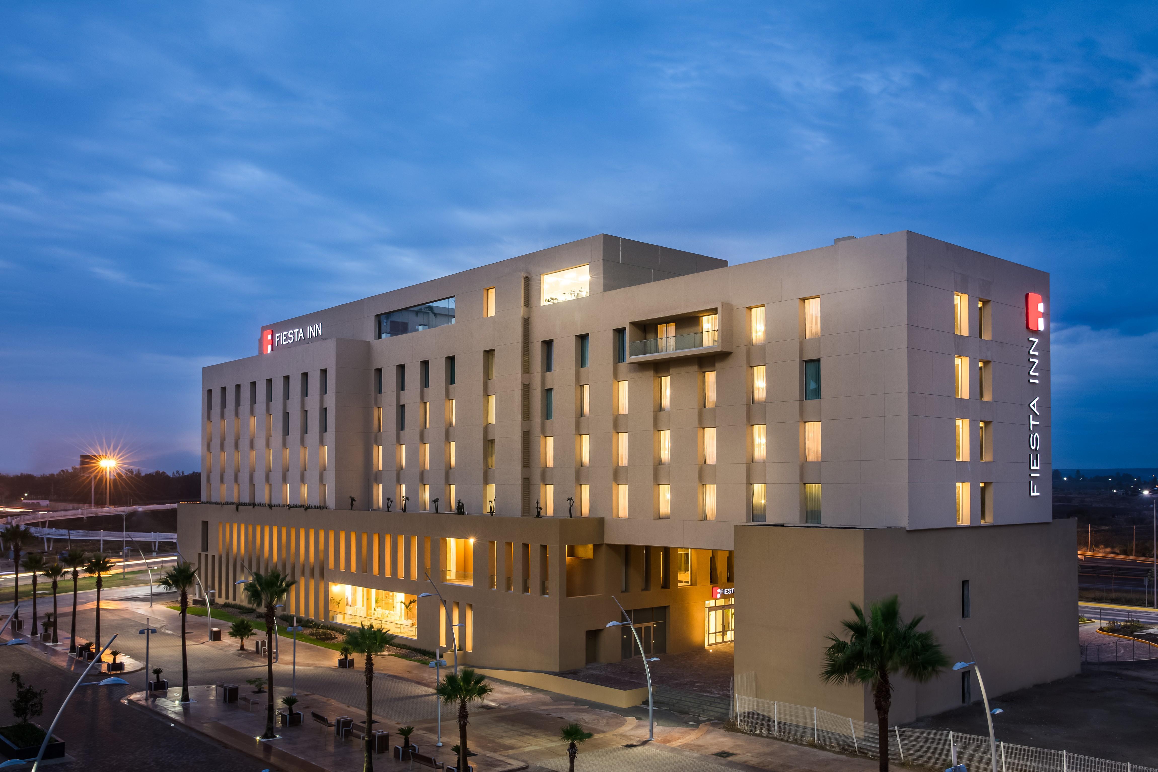 Fiesta Inn Silao Puerto Interior Exterior foto